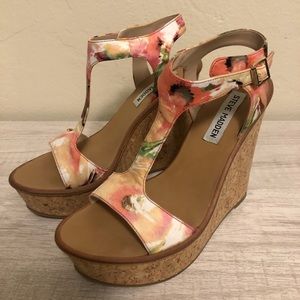 Steve Madden floral wedges size 7